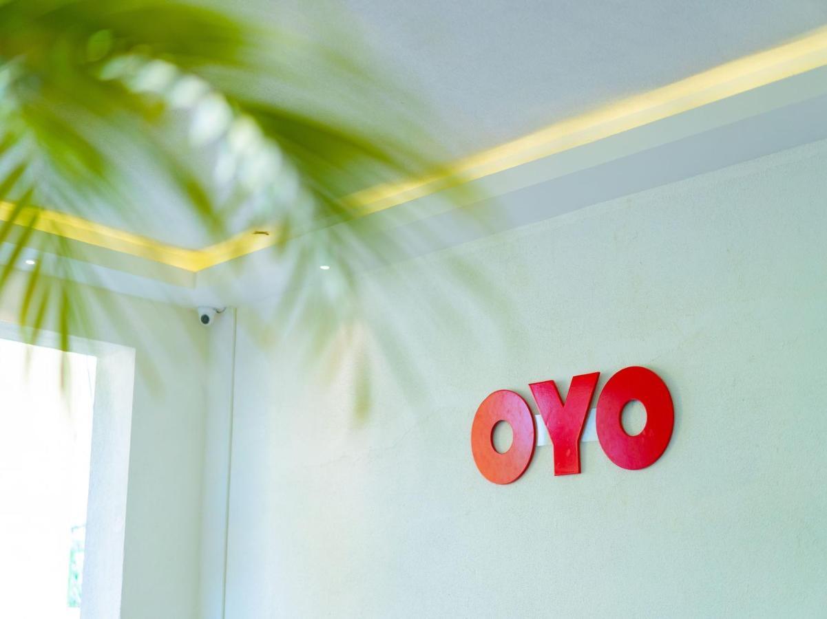 Oyo 4964 Golden Oyster Suites デヘラードゥーン エクステリア 写真